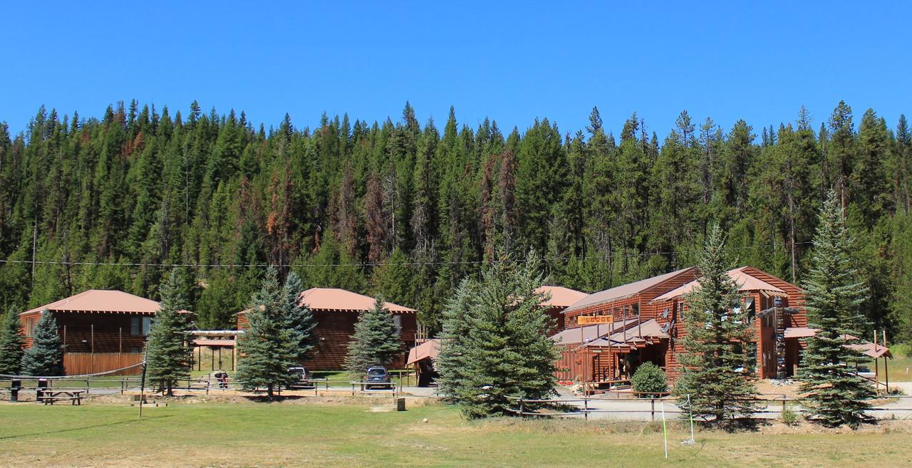 The Lodge At Lolo Hot Springs Exterior photo